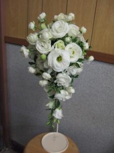 やっぱり白いブーケ｜「くらよし花幸」　（鳥取県倉吉市の花キューピット加盟店 花屋）のブログ